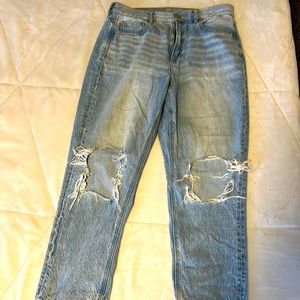 American Eagle Blue Jeans (Mom Jeans)
